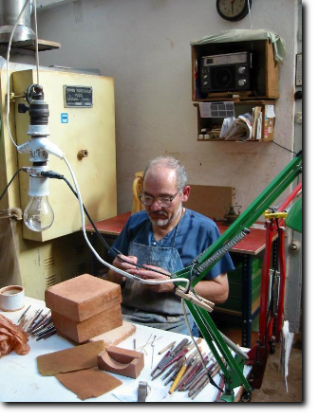 Castells nel suo laboratorio